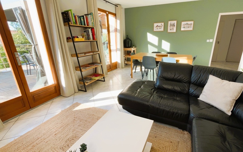 CjUKMVNuYXBjaGF0LzEzLjM0LjEuMCAoaVBob25lMTQsNTsgaU9TIDE4LjMuMjsgZ3ppcCkgAg==