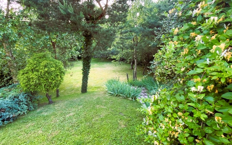 CjQKMFNuYXBjaGF0LzEzLjQ0LjAuNDUgKGlQaG9uZTE0LDU7IGlPUyAxOC41OyBnemlwKSAC